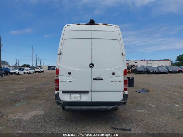 Auction sale of the 2015 Mercedes-benz Sprinter 2500 High Roof, vin: WD3BE8DC4FP153648, lot number: 12642165