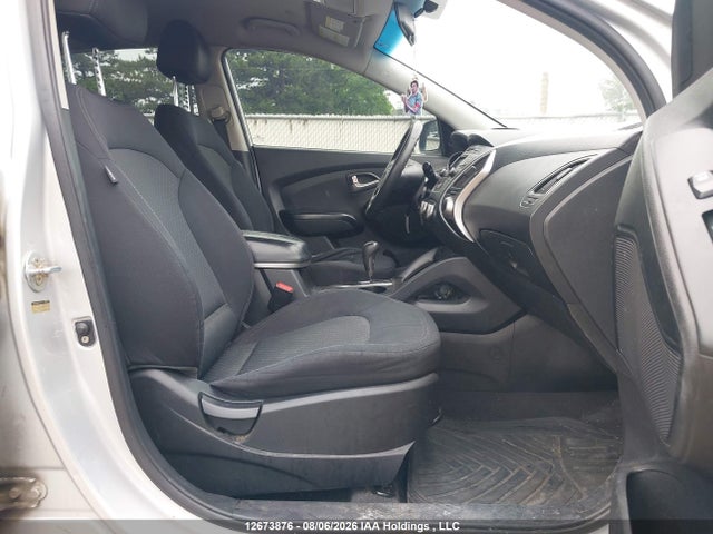 2013 Hyundai Tucson Gl მანქანა იყიდება აუქციონზე, vin: KM8JTCAC0DU699856, აუქციონის ნომერი: 12673876