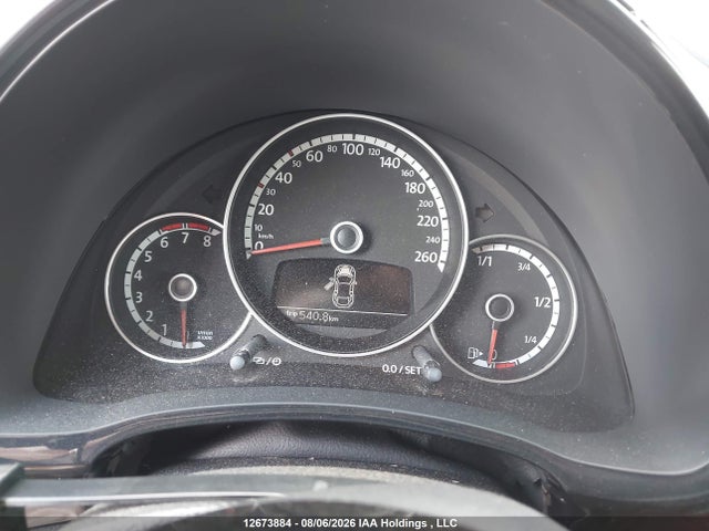 12673884 :رقم المزاد ، 3VWJX7AT2DM661403 vin ، 2013 Volkswagen Beetle 2.5l Comfortline/2.5l Fender Edition مزاد بيع