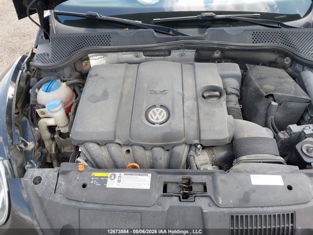 12673884 :رقم المزاد ، 3VWJX7AT2DM661403 vin ، 2013 Volkswagen Beetle 2.5l Comfortline/2.5l Fender Edition مزاد بيع