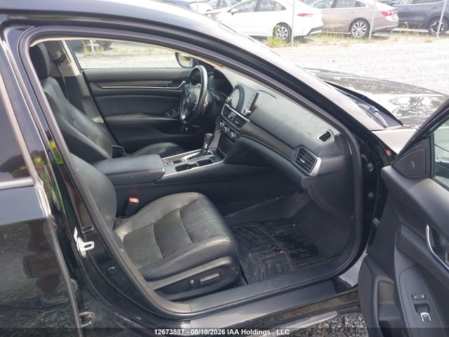 1HGCV1F91JA801771 Honda Accord Touring