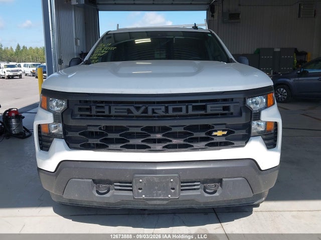 2025 Chevrolet Silverado 1500 მანქანა იყიდება აუქციონზე, vin: 1GCRKAEK0SZ301917, აუქციონის ნომერი: 12673888