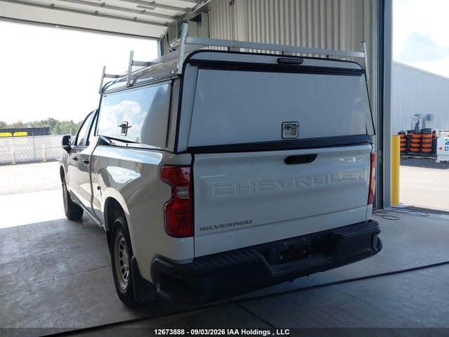 2025 Chevrolet Silverado 1500 მანქანა იყიდება აუქციონზე, vin: 1GCRKAEK0SZ301917, აუქციონის ნომერი: 12673888