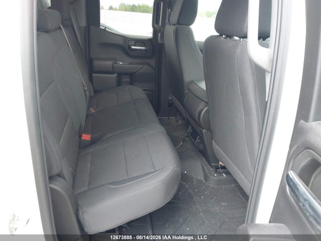 2025 Chevrolet Silverado 1500 მანქანა იყიდება აუქციონზე, vin: 1GCRKAEK0SZ301917, აუქციონის ნომერი: 12673888