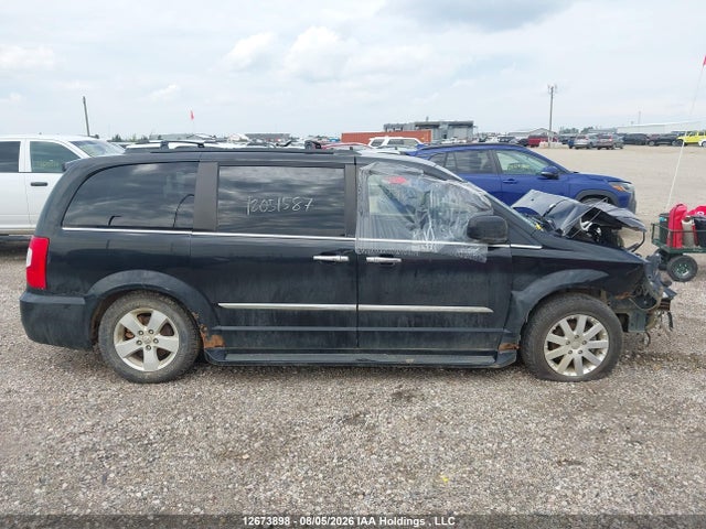 2011 Chrysler Town & Country Touring W/leather მანქანა იყიდება აუქციონზე, vin: 2A4RR8DG5BR625368, აუქციონის ნომერი: 12673898