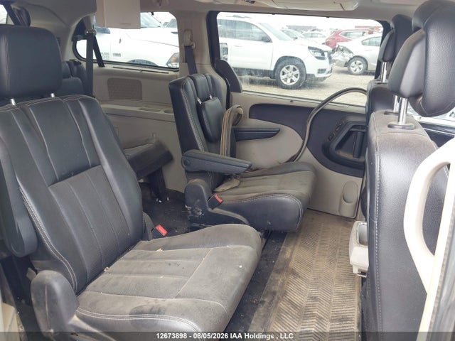2011 Chrysler Town & Country Touring W/leather მანქანა იყიდება აუქციონზე, vin: 2A4RR8DG5BR625368, აუქციონის ნომერი: 12673898