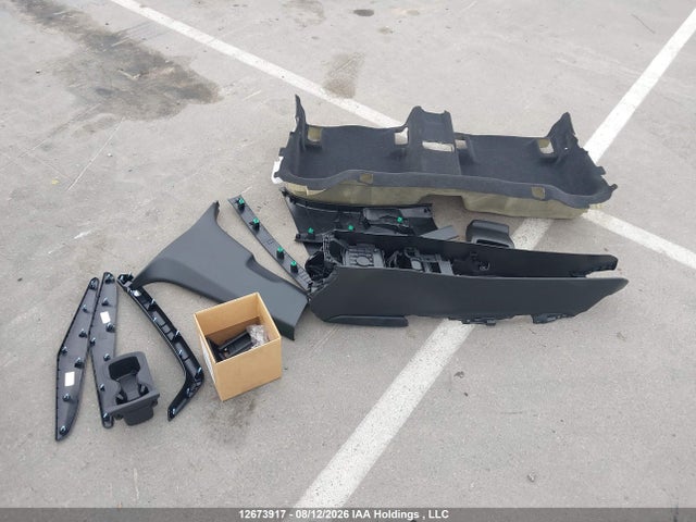 Продажа на аукционе авто 2018 Honda Accord Lx, vin: 1HGCV1E18JA804811, номер лота: 12673917