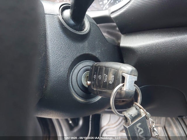 12673928 :رقم المزاد ، KM8K12AA1LU421663 vin ، 2020 Hyundai Kona Se مزاد بيع