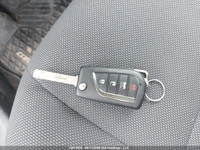 12673935 :رقم المزاد ، 5YFBPMBE4MP240815 vin ، 2021 Toyota Corolla L مزاد بيع