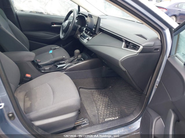 12673935 :رقم المزاد ، 5YFBPMBE4MP240815 vin ، 2021 Toyota Corolla L مزاد بيع