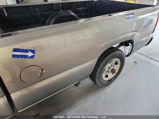 Продажа на аукционе авто 2002 Gmc New Sierra C1500, vin: 1GTEC14W22Z315835, номер лота: 12673943
