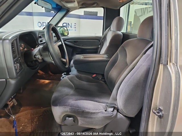 Продажа на аукционе авто 2002 Gmc New Sierra C1500, vin: 1GTEC14W22Z315835, номер лота: 12673943