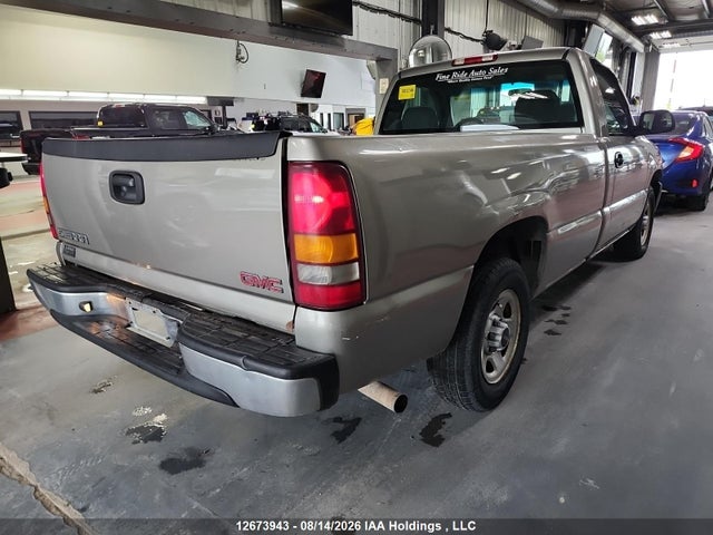 Продажа на аукционе авто 2002 Gmc New Sierra C1500, vin: 1GTEC14W22Z315835, номер лота: 12673943
