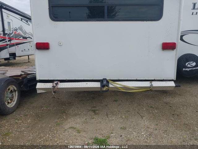2008 Kzrv Trailer Durango 5th Wheel მანქანა იყიდება აუქციონზე, vin: 4EZFD282187016371, აუქციონის ნომერი: 12673954