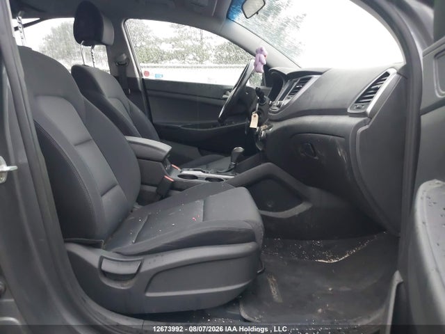 KM8J3CA43JU758774 Hyundai Tucson Limited/sport And Eco/se