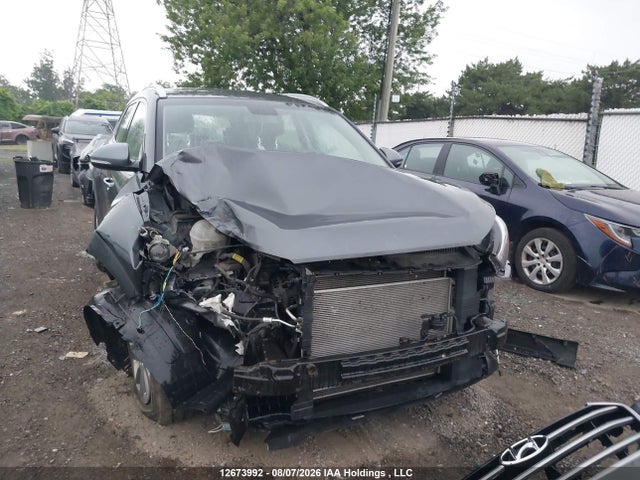KM8J3CA43JU758774 Hyundai Tucson Limited/sport And Eco/se