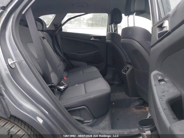 KM8J3CA43JU758774 Hyundai Tucson Limited/sport And Eco/se