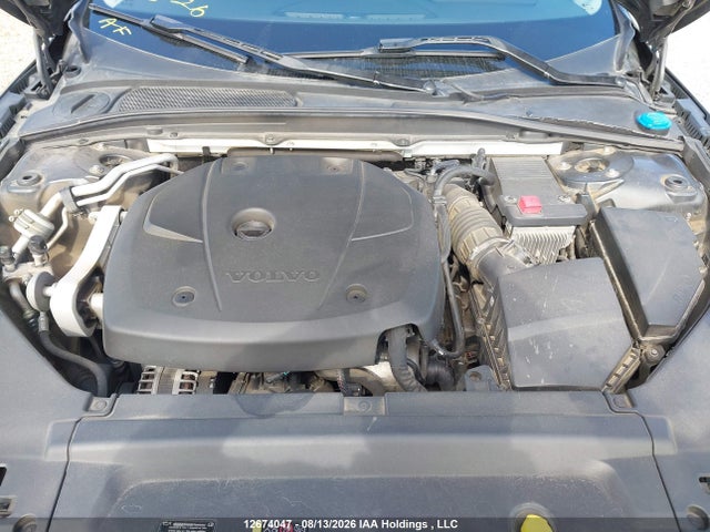 YV1A22MK9H1015540 Volvo S90 T6 Momentum