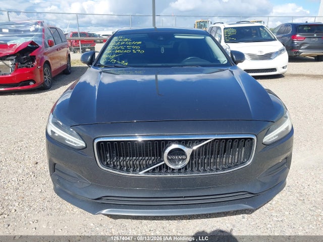 YV1A22MK9H1015540 Volvo S90 T6 Momentum