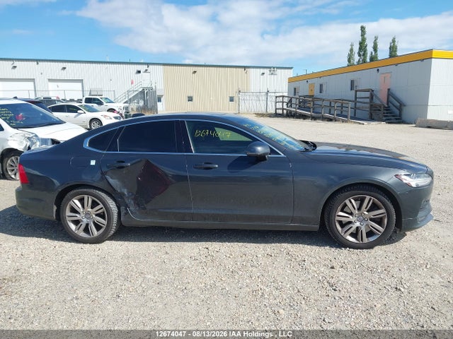 YV1A22MK9H1015540 Volvo S90 T6 Momentum