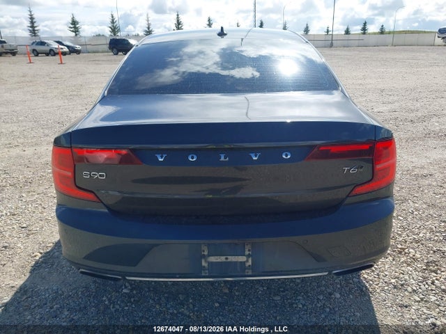 YV1A22MK9H1015540 Volvo S90 T6 Momentum