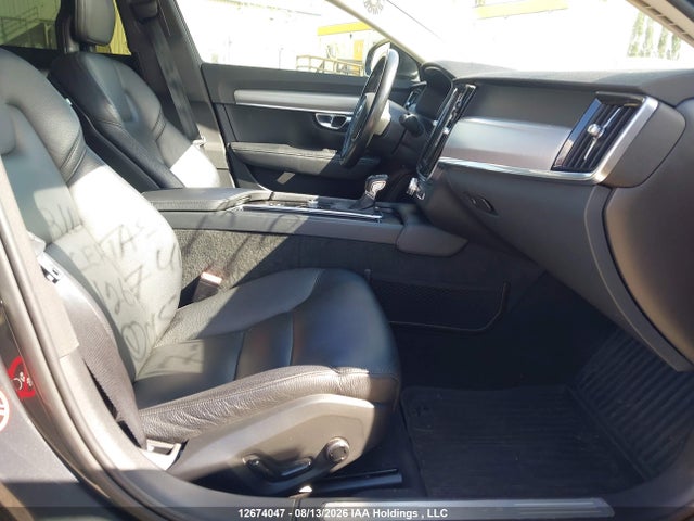YV1A22MK9H1015540 Volvo S90 T6 Momentum