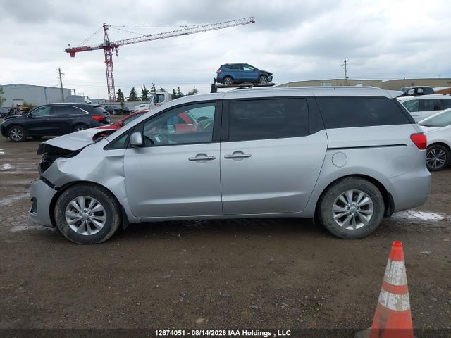 2018 Kia Sedona Lx მანქანა იყიდება აუქციონზე, vin: KNDMB5C1XJ6358380, აუქციონის ნომერი: 12674051