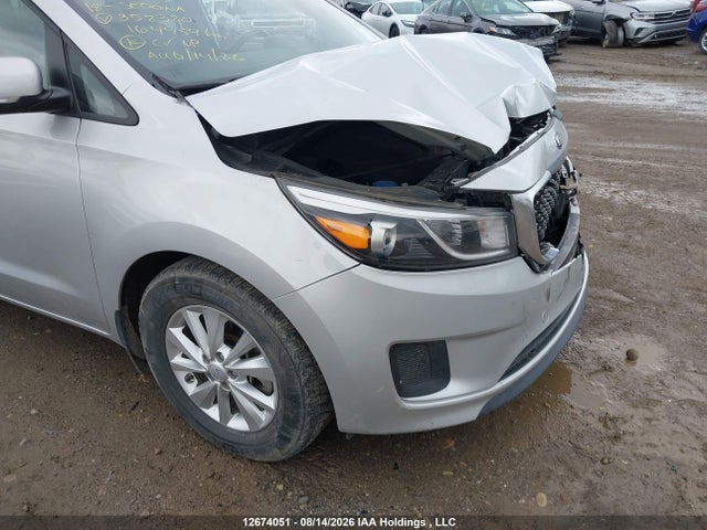 2018 Kia Sedona Lx მანქანა იყიდება აუქციონზე, vin: KNDMB5C1XJ6358380, აუქციონის ნომერი: 12674051