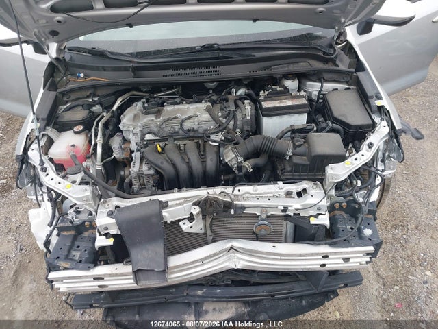 5YFBPMBE1NP335091 Toyota COROLLA LE