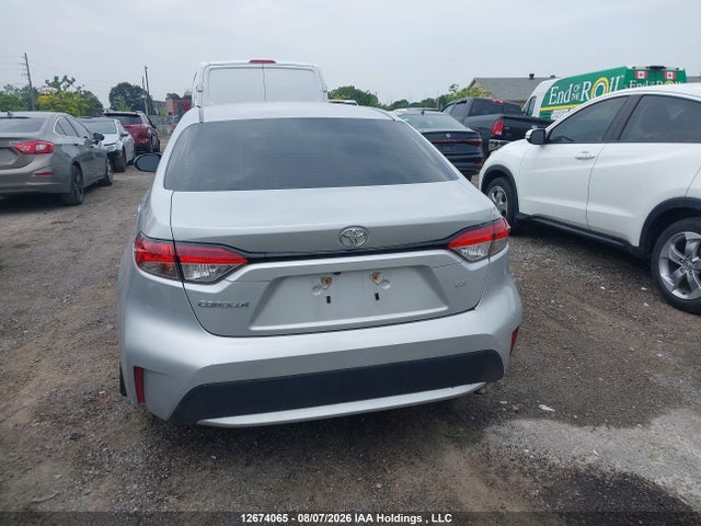 5YFBPMBE1NP335091 Toyota COROLLA LE
