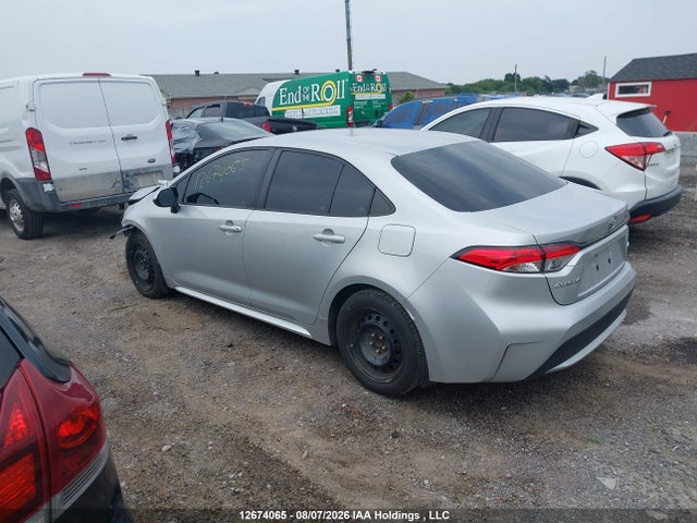 5YFBPMBE1NP335091 Toyota COROLLA LE