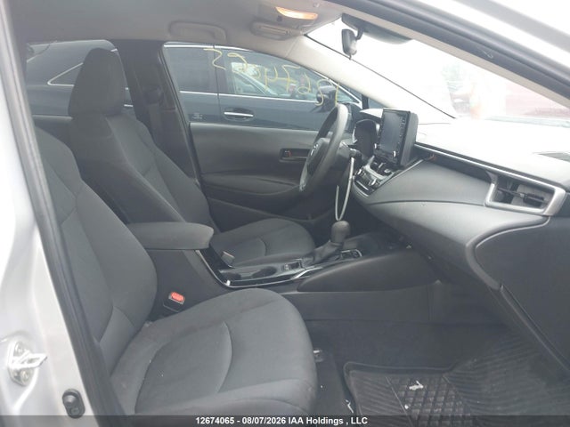 5YFBPMBE1NP335091 Toyota COROLLA LE
