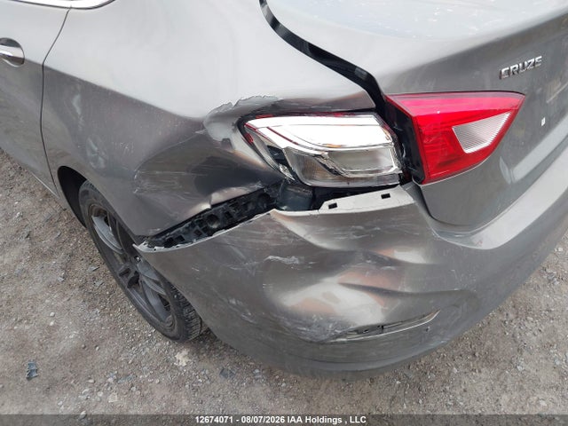 1G1BF5SM9J7131093 Chevrolet Cruze Premier Auto