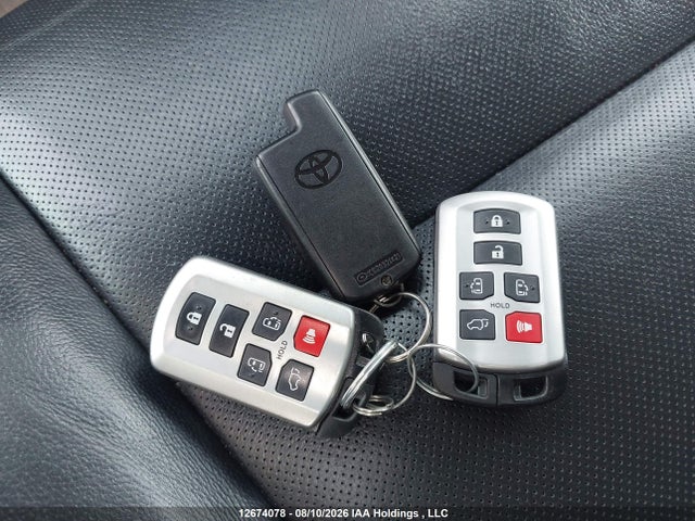 12674078 :رقم المزاد ، 5TDXZ3DC3KS982486 vin ، 2019 Toyota Sienna Se/se Premium مزاد بيع