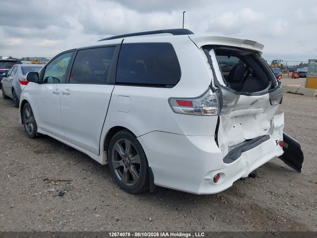 12674078 :رقم المزاد ، 5TDXZ3DC3KS982486 vin ، 2019 Toyota Sienna Se/se Premium مزاد بيع