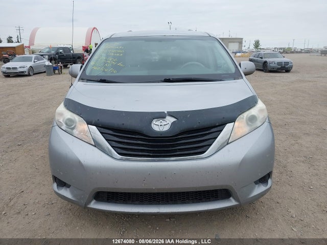 Продаж на аукціоні авто 2013 Toyota Sienna Le, vin: 5TDJK3DC1DS061106, номер лоту: 12674080