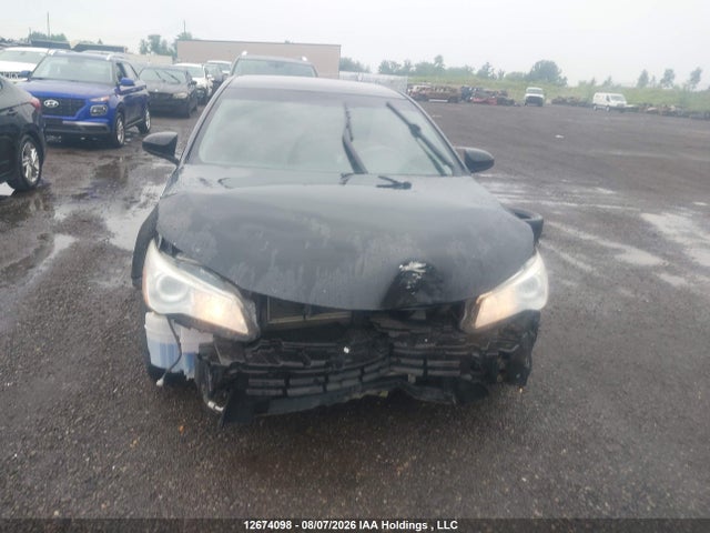 4T1BD1FK2HU222132 Toyota Camry Hybrid Le