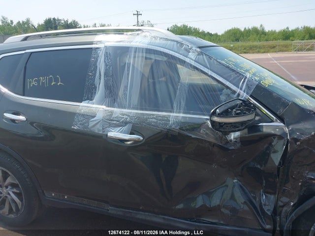 5N1AT2MV5FC818047 Nissan Rogue S/sl/sv
