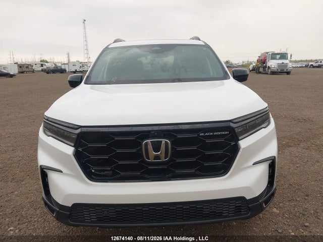 Продажа на аукционе авто 2023 Honda Pilot Elite, vin: 5FNYG1H89PB504332, номер лота: 12674140
