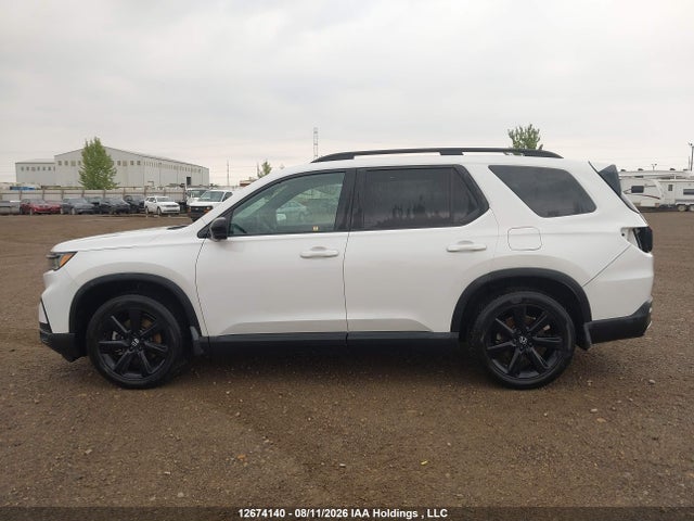 Продажа на аукционе авто 2023 Honda Pilot Elite, vin: 5FNYG1H89PB504332, номер лота: 12674140