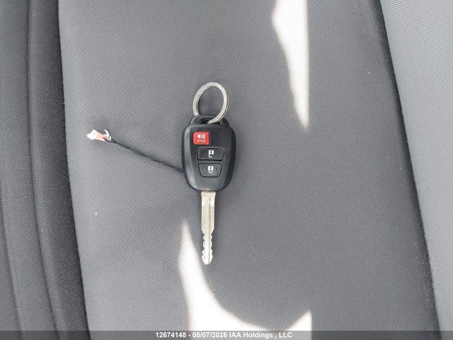 VNKKTUD3XJA099053 Toyota YARIS LE