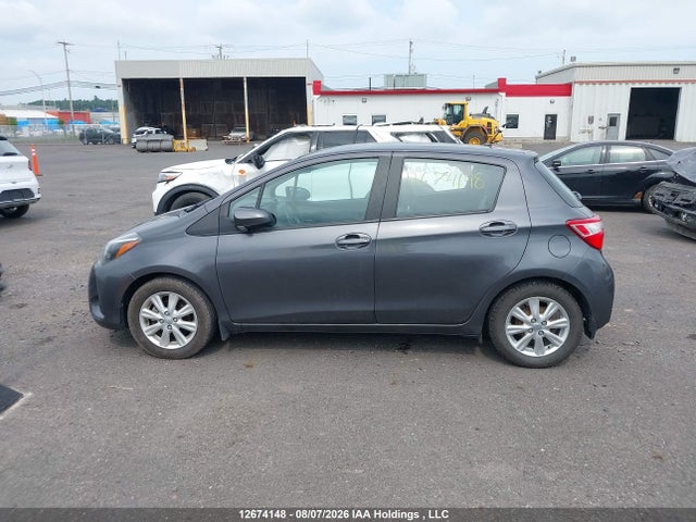 VNKKTUD3XJA099053 Toyota YARIS LE