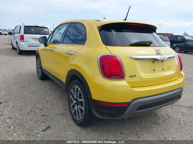 12671012 :رقم المزاد ، ZFBCFYCB8HP579669 vin ، 2017 Fiat 500x Trekking مزاد بيع