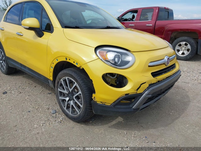 12671012 :رقم المزاد ، ZFBCFYCB8HP579669 vin ، 2017 Fiat 500x Trekking مزاد بيع