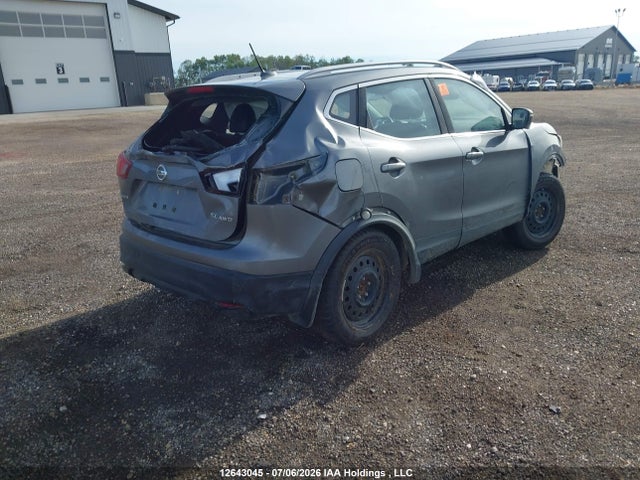 Auction sale of the 2017 Nissan Qashqai S/sl/sv, vin: JN1BJ1CR2HW116737, lot number: 12643045