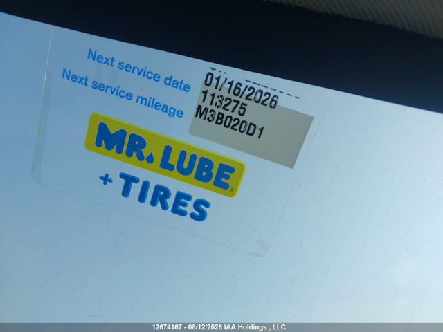 2T1BURHE5JC075656 Toyota COROLLA LE