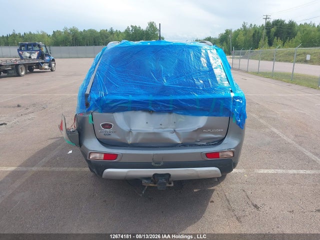 JA4JZ3AX7FZ603047 Mitsubishi Outlander Se