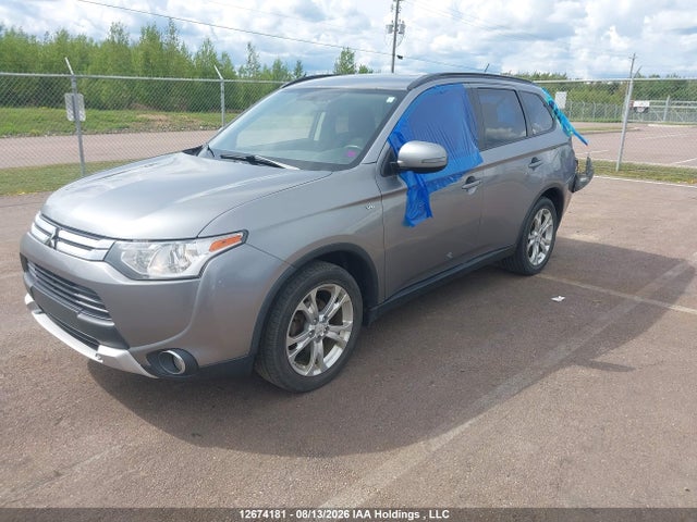 JA4JZ3AX7FZ603047 Mitsubishi Outlander Se