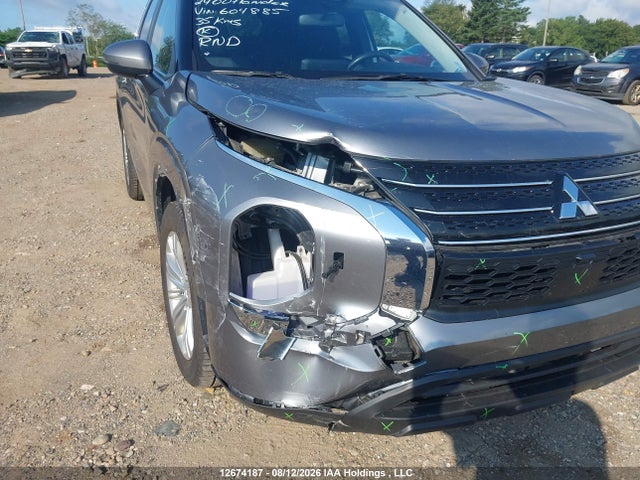 JA4J4UA86RZ604885 Mitsubishi Outlander Es