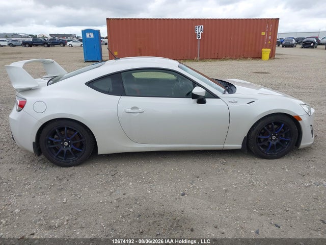 12674192 :رقم المزاد ، JF1ZNAA1XE8708017 vin ، 2014 Scion Fr-s Monogram مزاد بيع